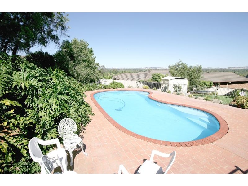 38 Amaroo Street, Kooringal, Wagga Wagga NSW 2650