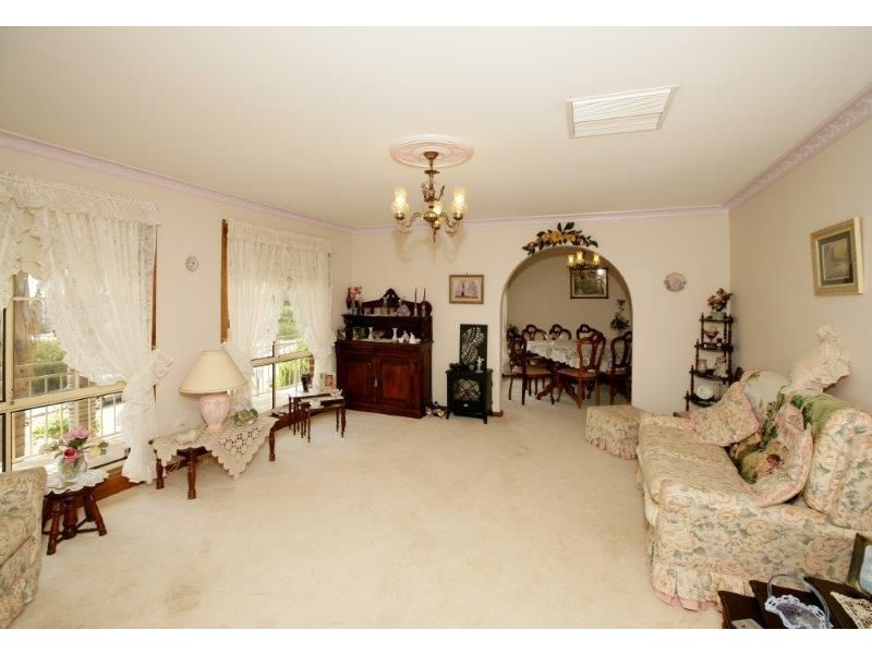 34 Allambie Way, Wagga Wagga NSW 2650