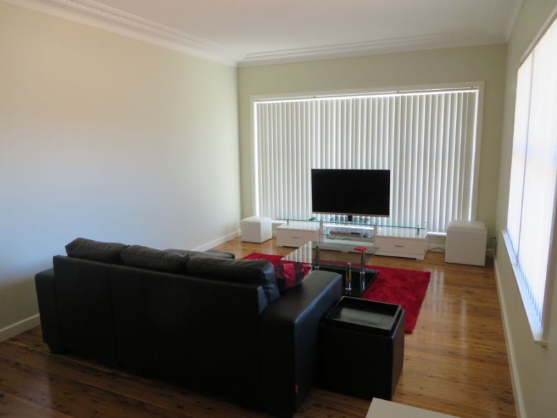 18 Ceduna Street, Wagga Wagga NSW 2650