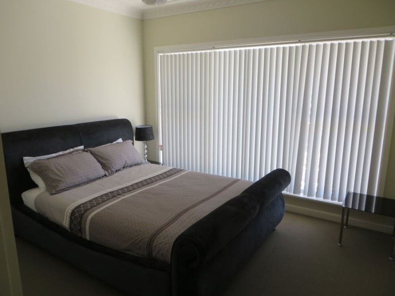 18 Ceduna Street, Wagga Wagga NSW 2650