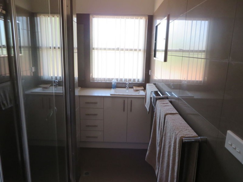 18 Ceduna Street, Wagga Wagga NSW 2650