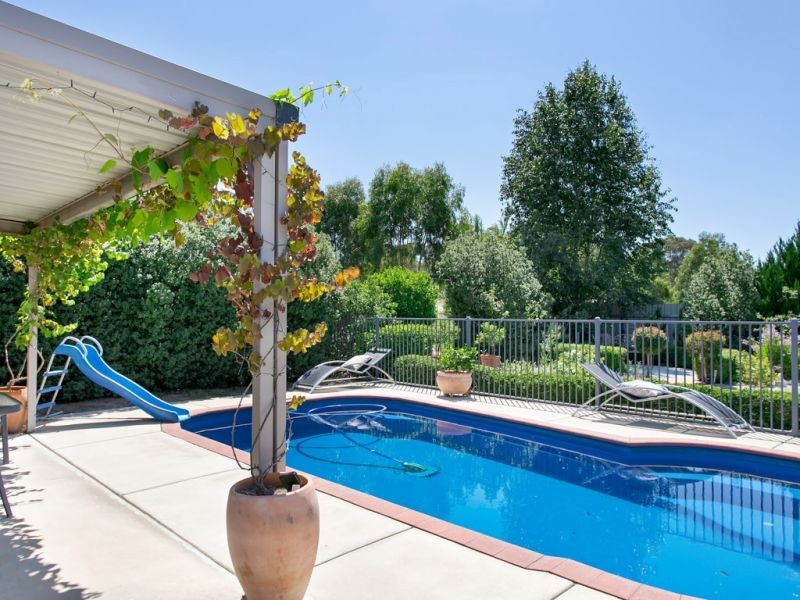 11 Burgan Drive, Springvale, Wagga Wagga NSW 2650