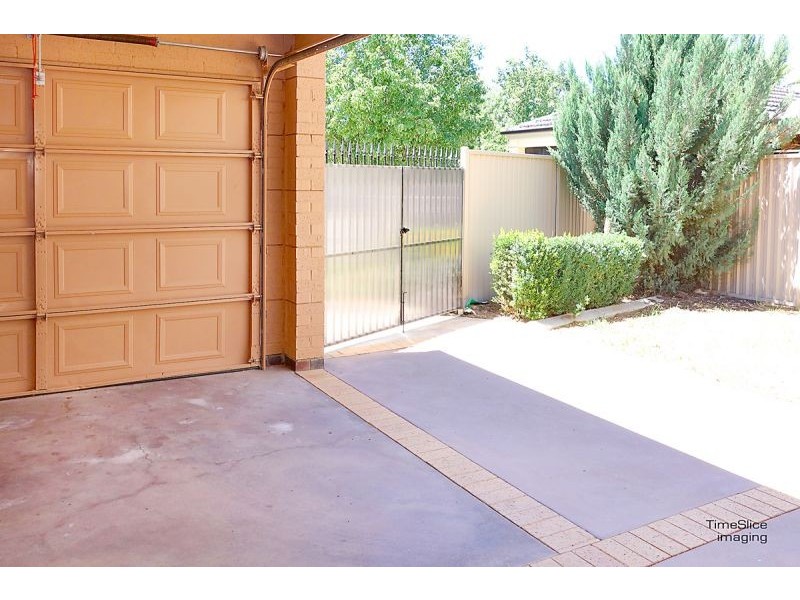 16 Galing Place, Wagga Wagga NSW 2650