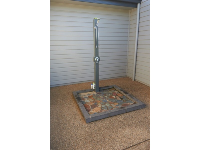 8 Kalmia Place, Springvale NSW 2650