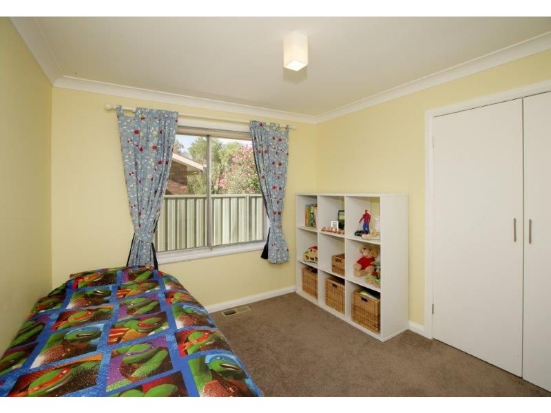 4 Huron Crescent, Lake Albert, Wagga Wagga NSW 2650