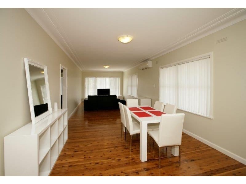 18 Ceduna Street, Mount Austin NSW 2650