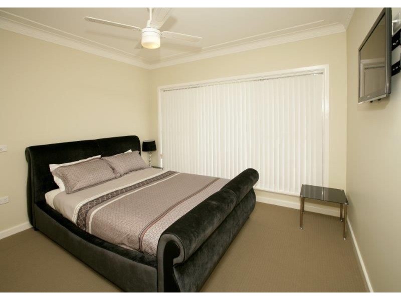 18 Ceduna Street, Mount Austin NSW 2650