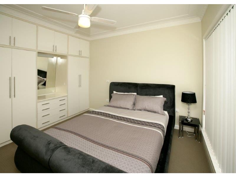 18 Ceduna Street, Mount Austin NSW 2650