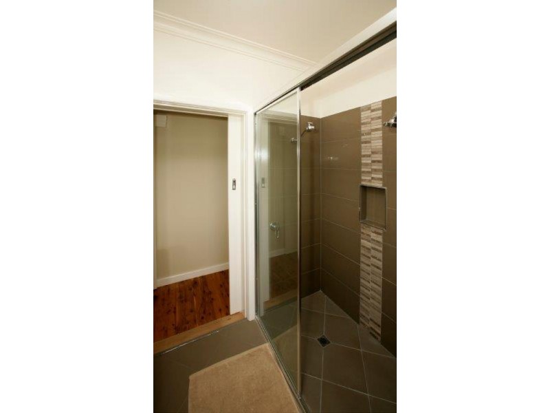 18 Ceduna Street, Mount Austin NSW 2650