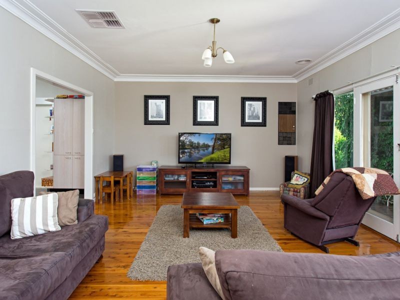 48 White Avenue, Kooringal, Wagga Wagga NSW 2650