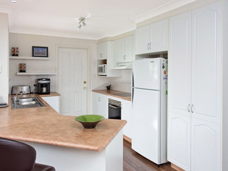 2 Woomera Place, Glenfield Park, Wagga Wagga NSW 2650