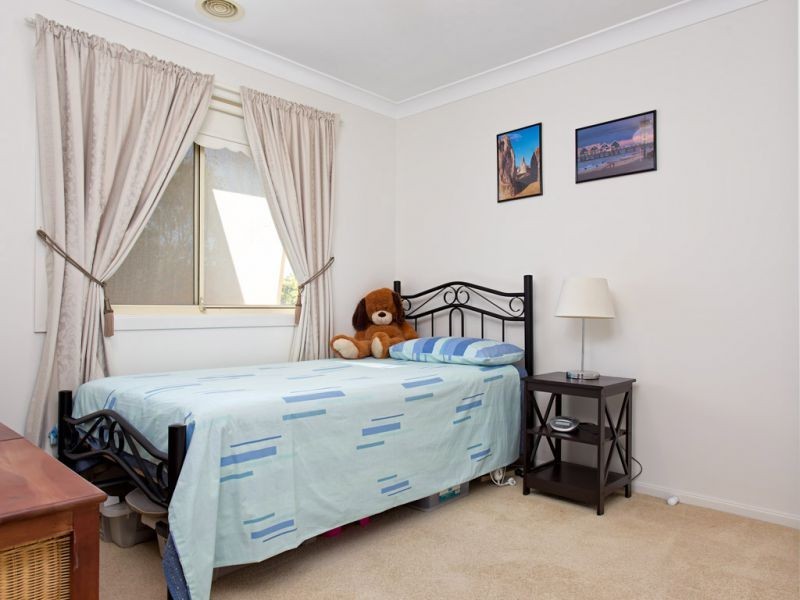 2 Woomera Place, Glenfield Park, Wagga Wagga NSW 2650