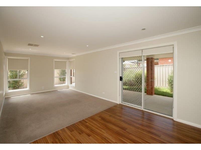 2/1 Burrundulla Road, Bourkelands, Wagga Wagga NSW 2650