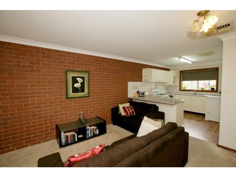 2/93 Trail Street, Central, Wagga Wagga NSW 2650
