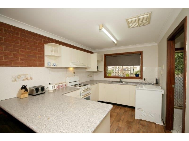 2/93 Trail Street, Central, Wagga Wagga NSW 2650