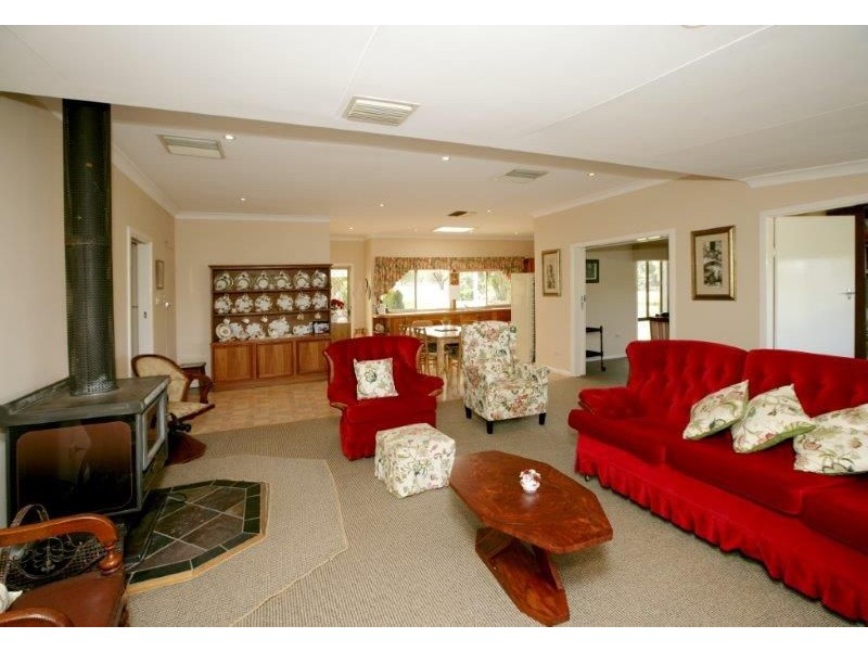 61 Merritts Road, Borambola, Wagga Wagga NSW 2650