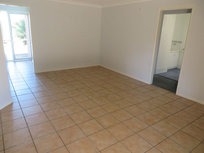 60 Veale Street, Wagga Wagga NSW 2650