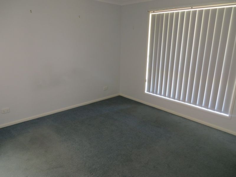 60 Veale Street, Wagga Wagga NSW 2650