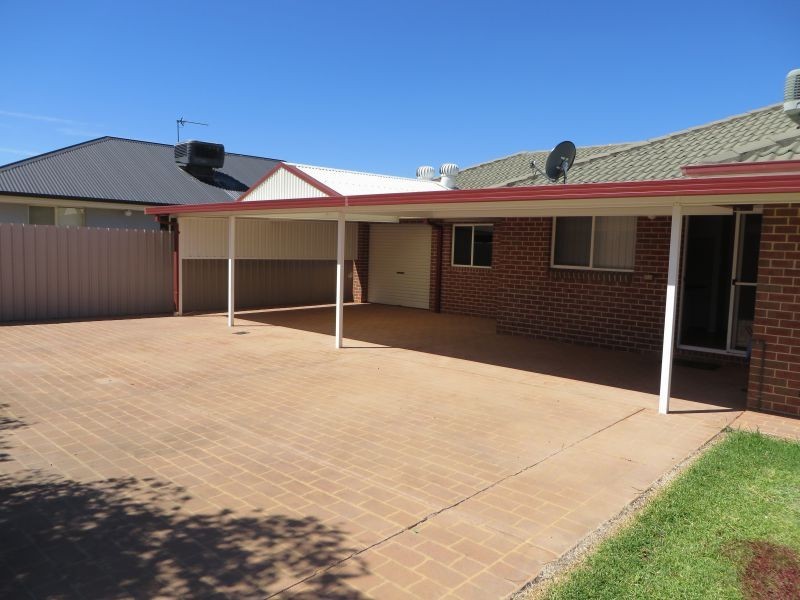 60 Veale Street, Wagga Wagga NSW 2650