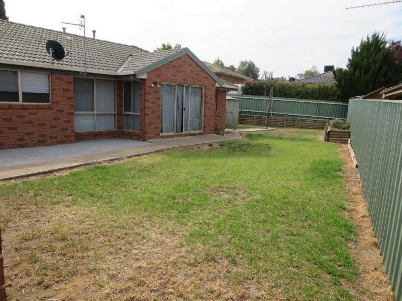 41 Faye Avenue, Wagga Wagga NSW 2650