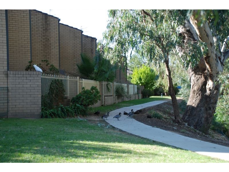 18/185 Forsyth Street, Central, Wagga Wagga NSW 2650