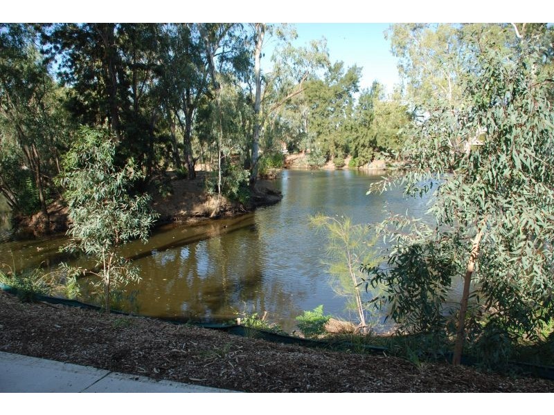 18/185 Forsyth Street, Central, Wagga Wagga NSW 2650