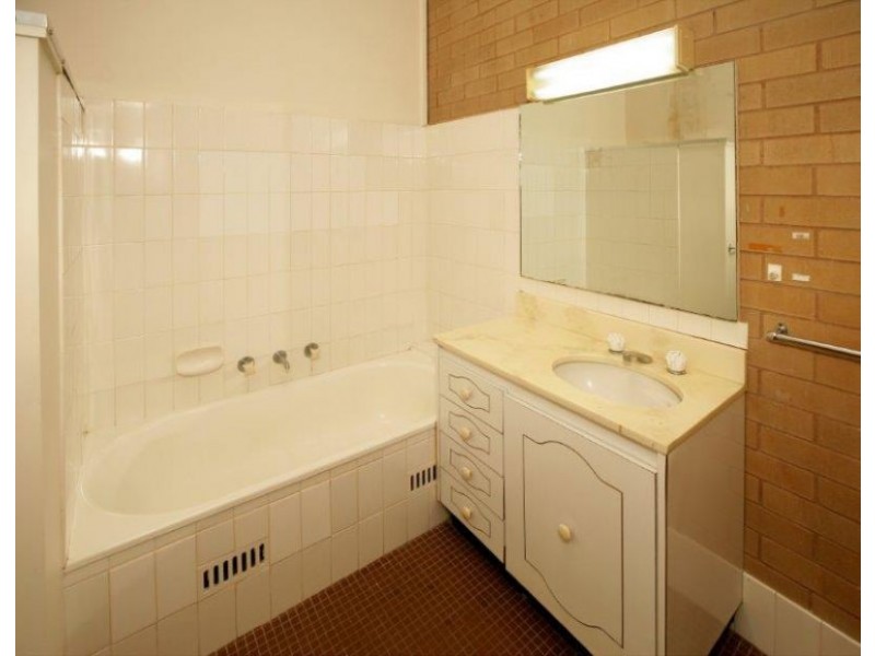 18/185 Forsyth Street, Central, Wagga Wagga NSW 2650