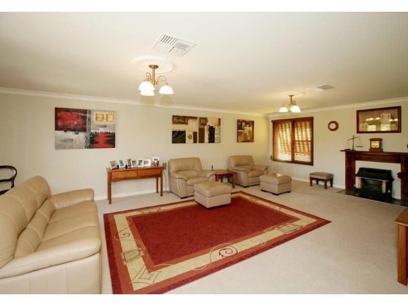 28 Missouri Avenue, Tolland Heights, Wagga Wagga NSW 2650