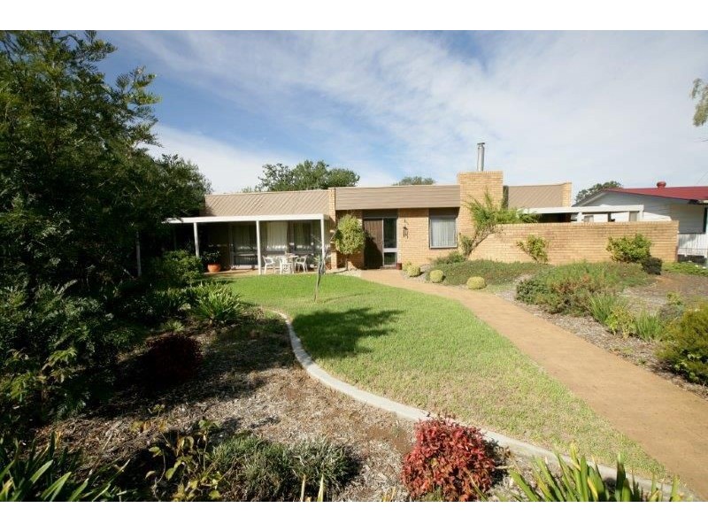 69 Wilson Street, The Rock NSW 2655