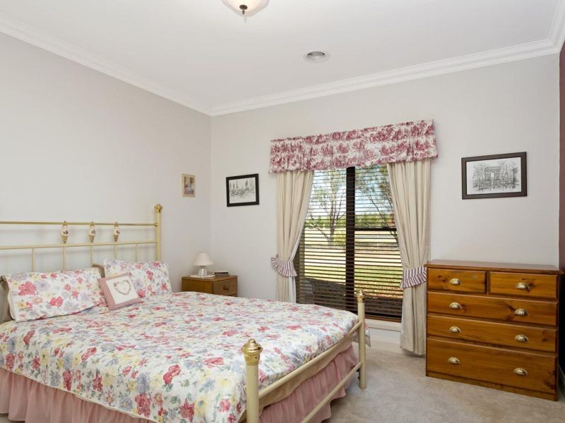 60 Dunns Road, Springvale, Wagga Wagga NSW 2650