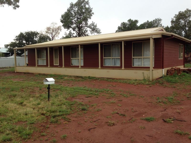 73 Iverach Street, Coolamon NSW 2701