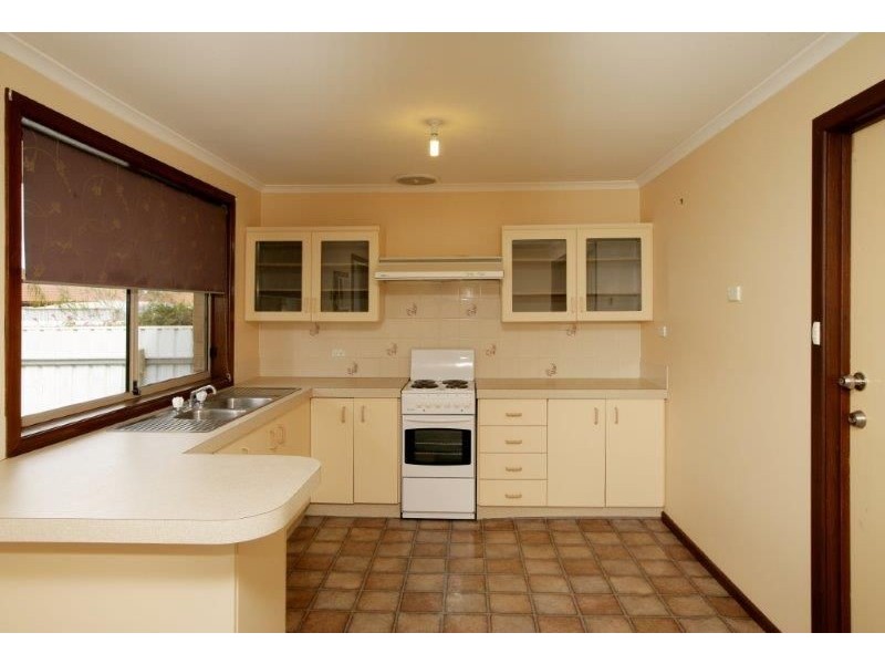 8/3 Leena Place, Central, Wagga Wagga NSW 2650