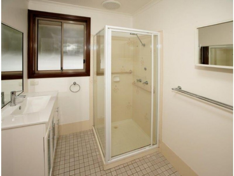 8/3 Leena Place, Central, Wagga Wagga NSW 2650