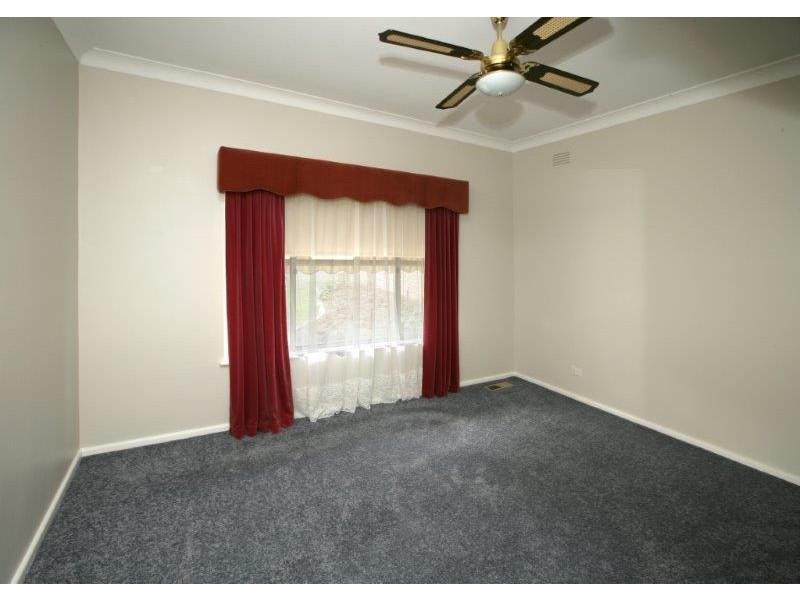 2 Pratt Street, Mount Austin, Wagga Wagga NSW 2650