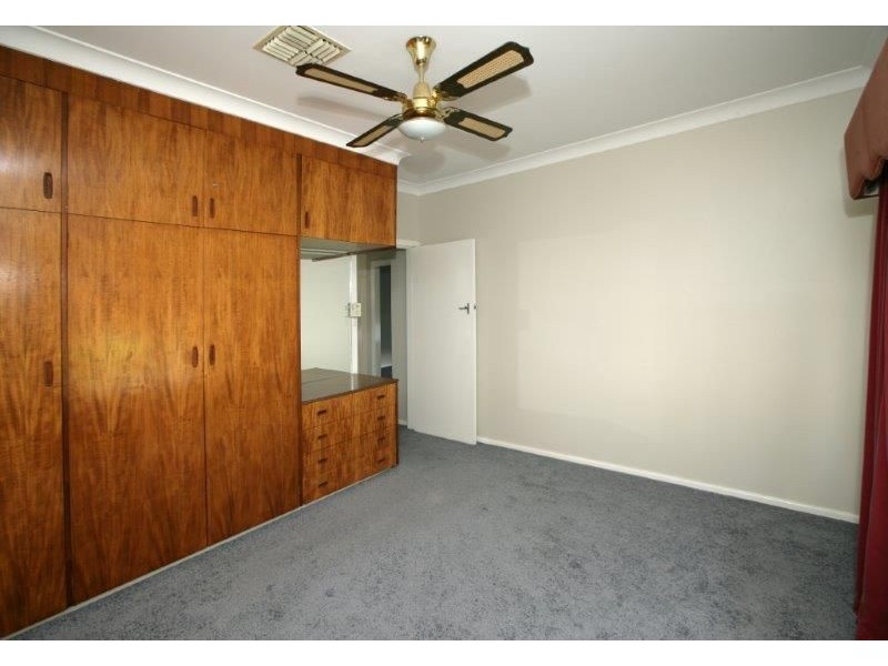 2 Pratt Street, Mount Austin, Wagga Wagga NSW 2650