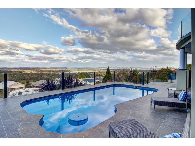 3 Gibbes Close, Kooringal Heights, Wagga Wagga NSW 2650