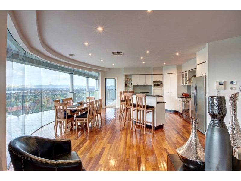 3 Gibbes Close, Kooringal Heights, Wagga Wagga NSW 2650