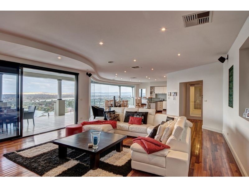 3 Gibbes Close, Kooringal Heights, Wagga Wagga NSW 2650