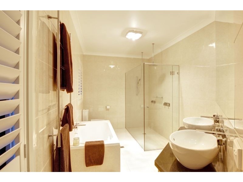 3 Gibbes Close, Kooringal Heights, Wagga Wagga NSW 2650