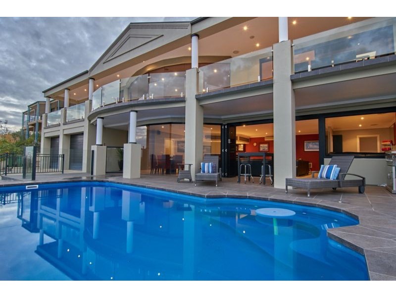 3 Gibbes Close, Kooringal Heights, Wagga Wagga NSW 2650