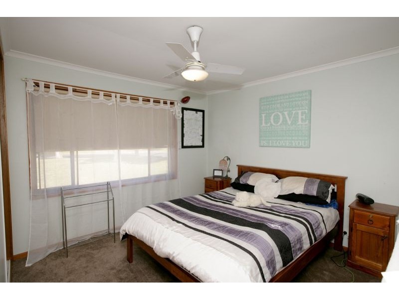 24 Mallory Street, Ashmont NSW 2650