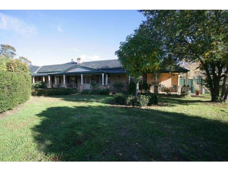 15 Sycamore Road, Lake Albert, Wagga Wagga NSW 2650
