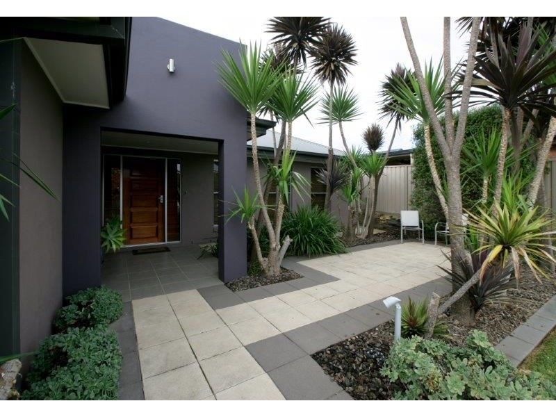 32 Bedervale Street, Bourkelands NSW 2650