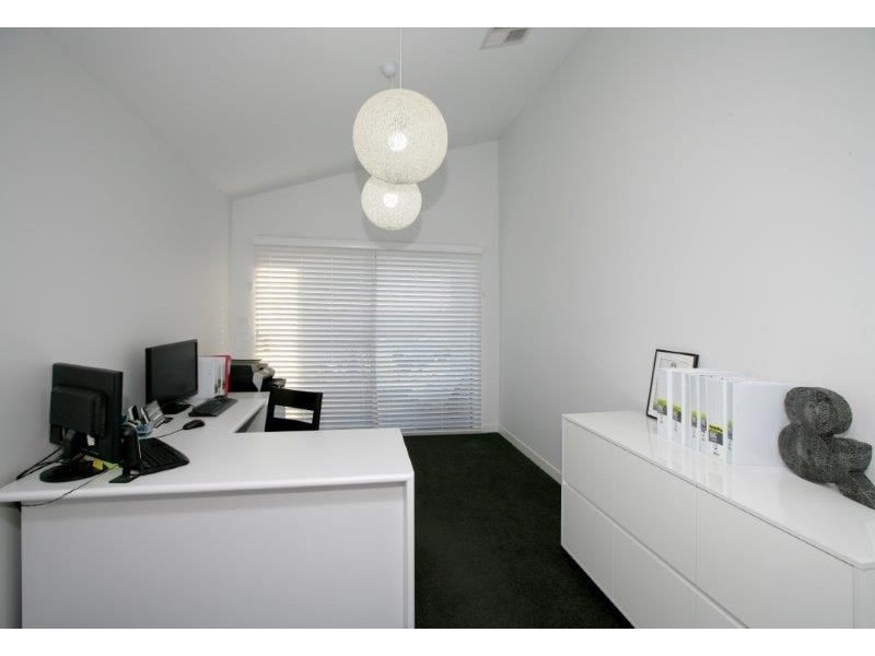 13 Samson Avenue, Estella NSW 2650