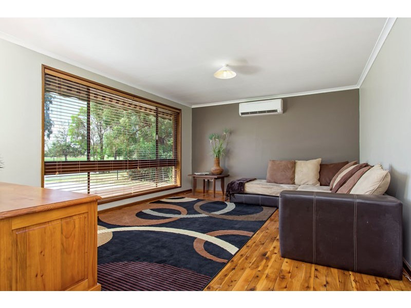 3 Dunn Avenue, Forest Hill NSW 2651