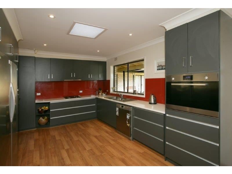 12 Brunskill Road, Lake Albert, Wagga Wagga NSW 2650