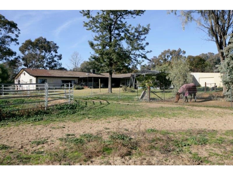 12 Brunskill Road, Lake Albert, Wagga Wagga NSW 2650