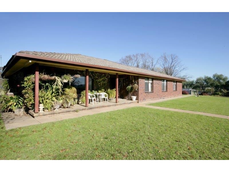 “Belhaven” Boiling Down Road, Lake Albert NSW 2650