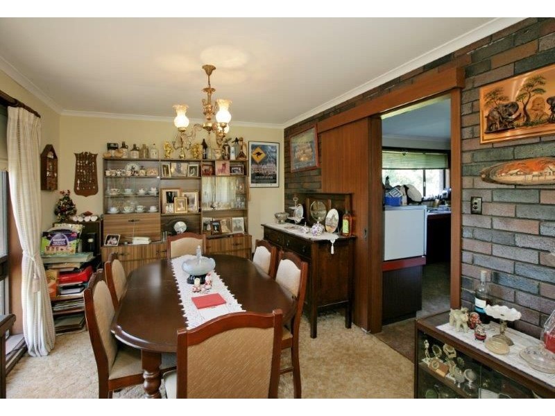 “Belhaven” Boiling Down Road, Lake Albert NSW 2650