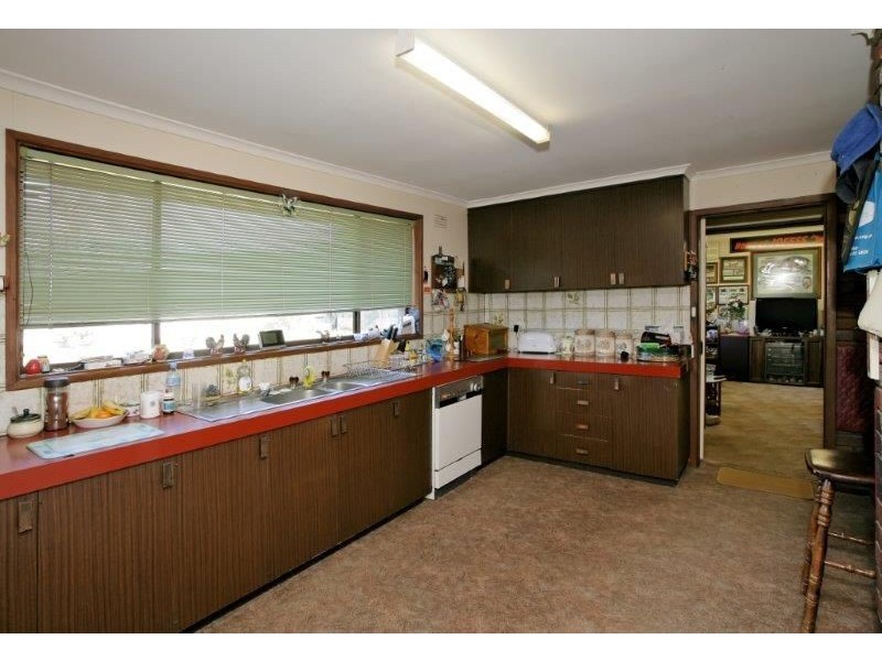 “Belhaven” Boiling Down Road, Lake Albert NSW 2650